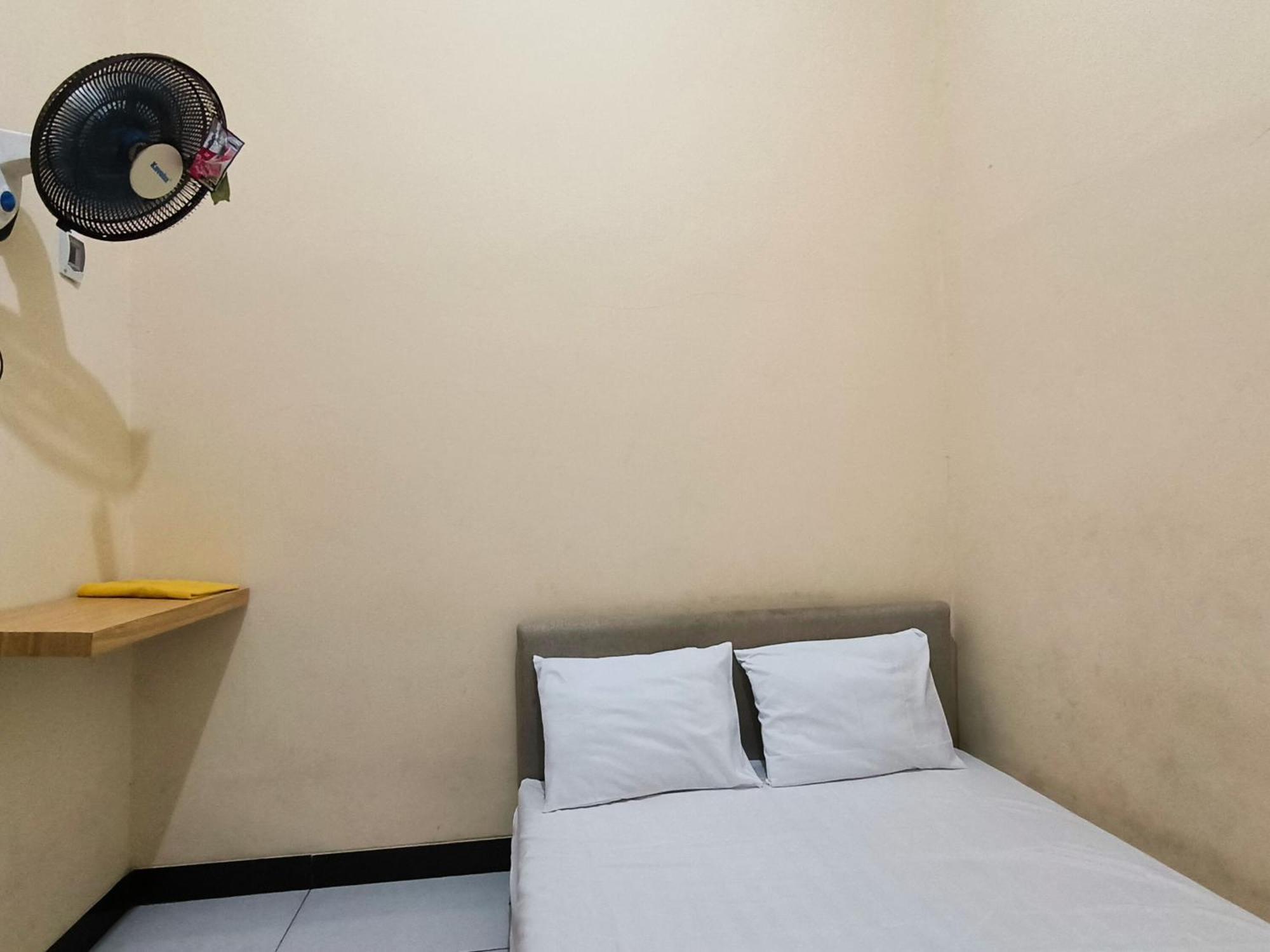 Nn Guesthouse Solo Εξωτερικό φωτογραφία